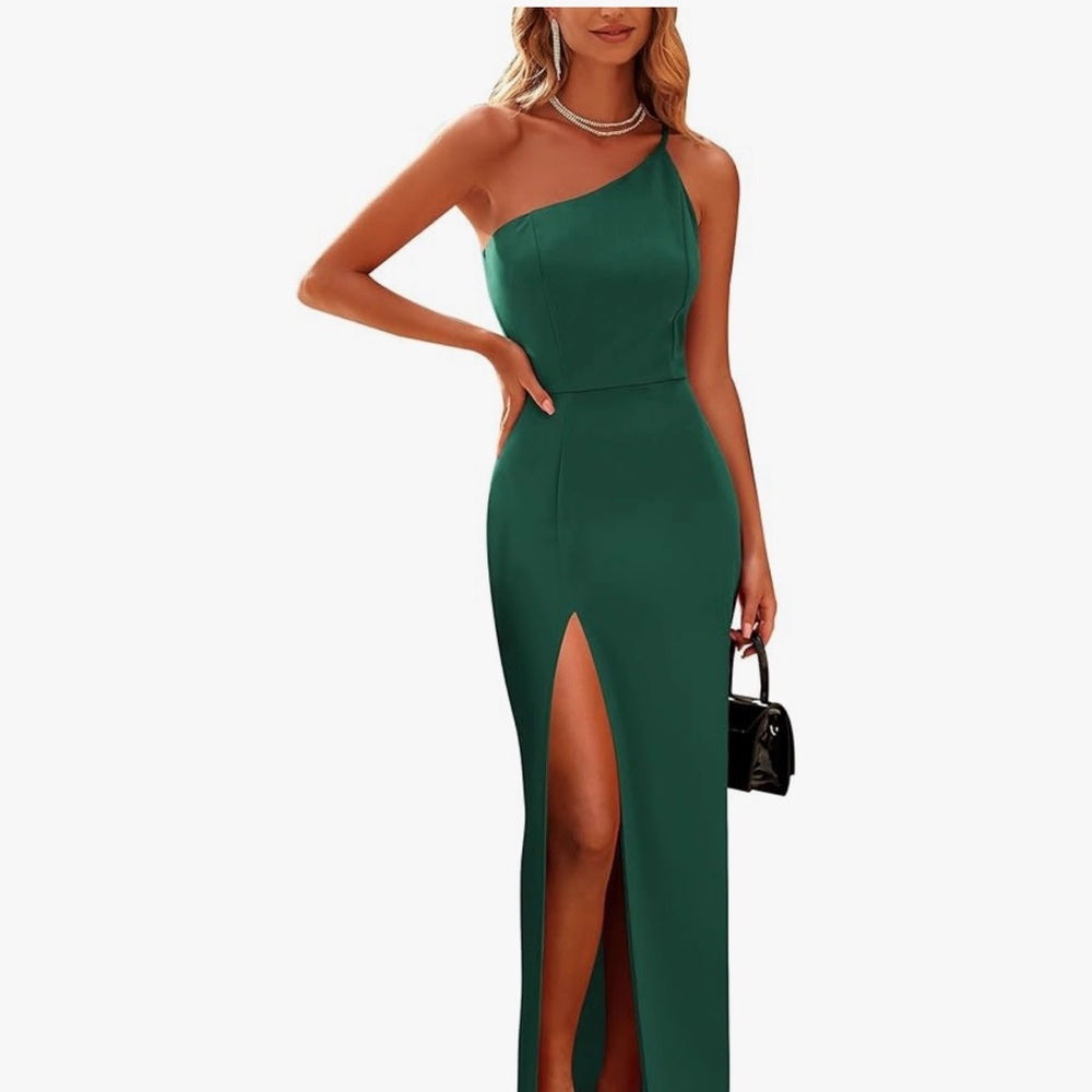 Chic One-Shoulder Green Dress